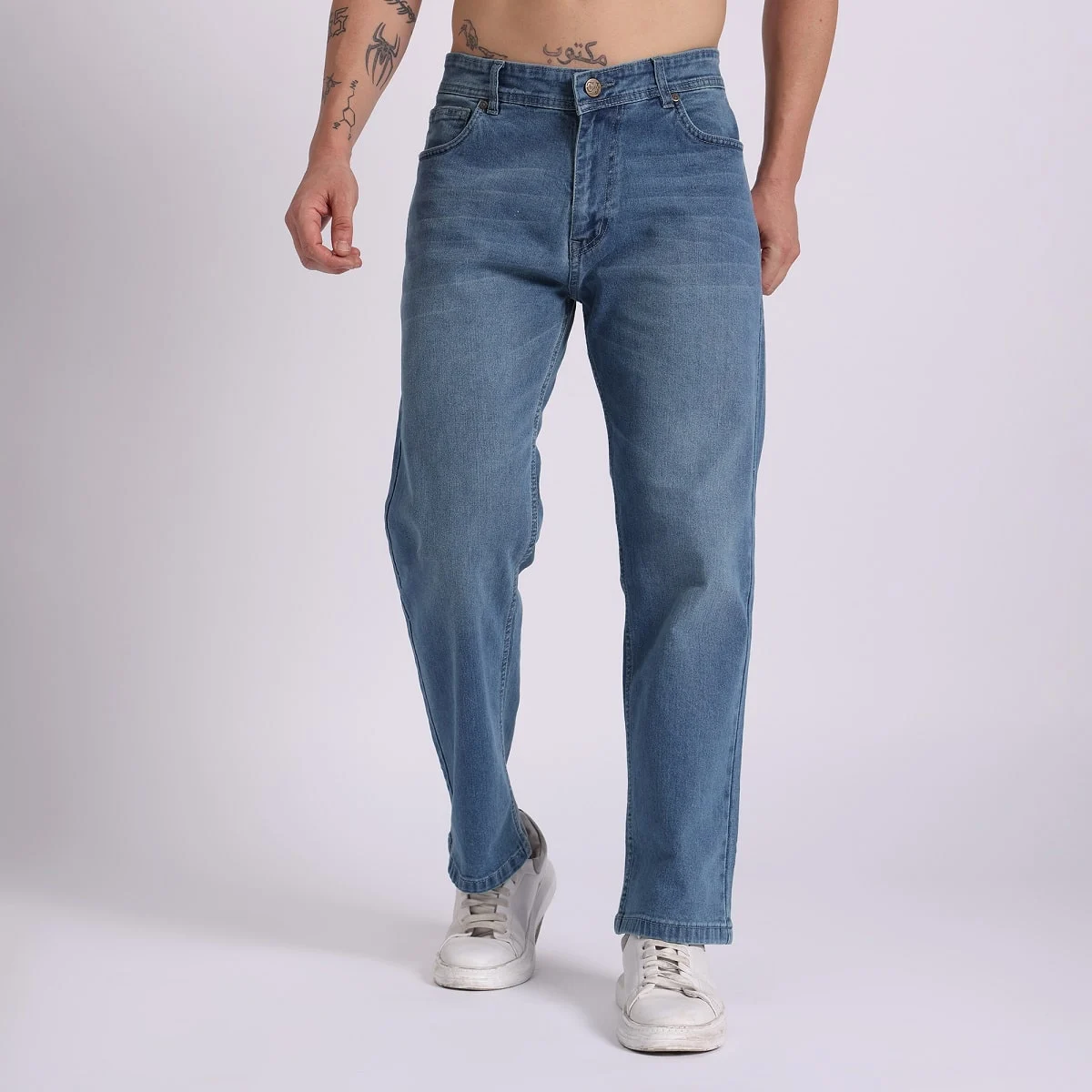 THE EVERYDAY ESSENTIAL: BUILDING LOOKS AROUND MEN’S STRAIGHT LEG DENIM