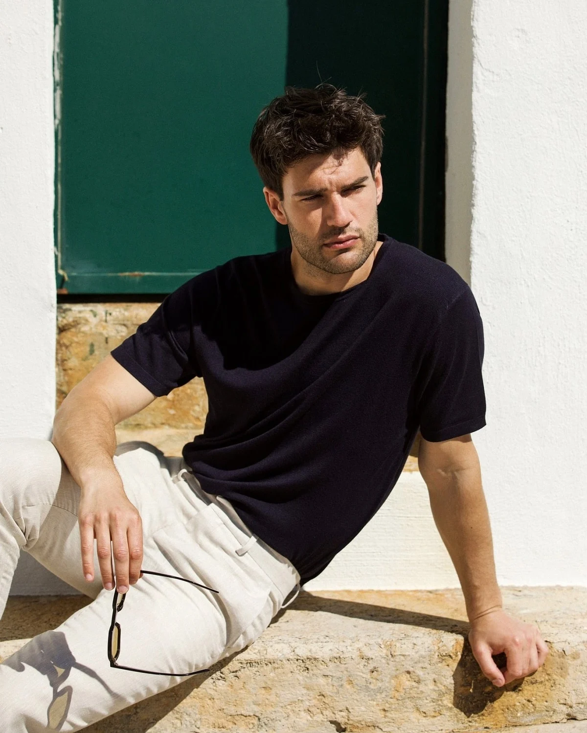 A RENAISSANCE IN MEN’S FASHION: EMBRACING ELEGANCE AND INNOVATION