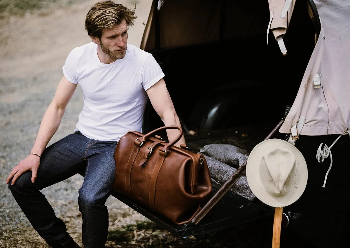 MEN’S CHRISTMAS GIFT GUIDE FOR 2024: THE BEST GIFTS TO GIVE