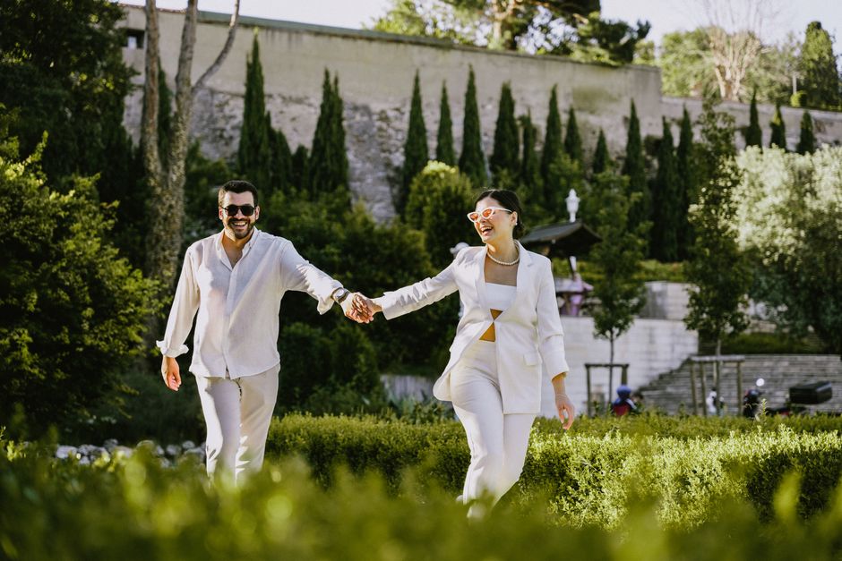 Destination Wedding Outfits That Work on Sand and Streets