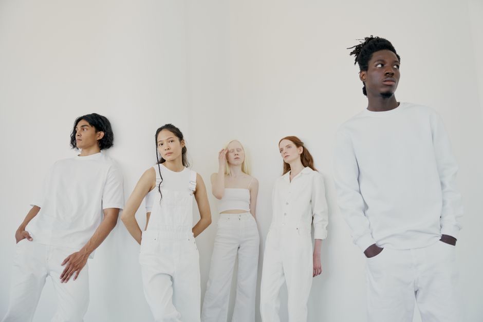High-Quality Clothing Basics: The Fabric Truth: How to Spot Clothing Basics That Last a Decade